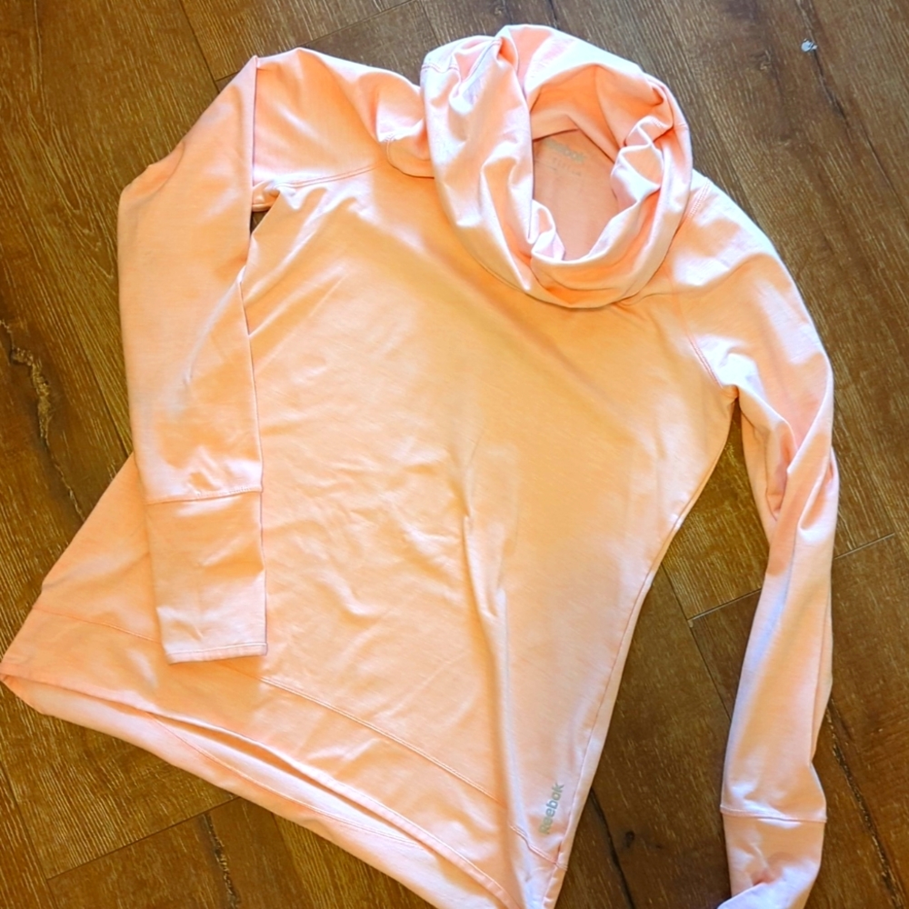 Active Wear Pullover